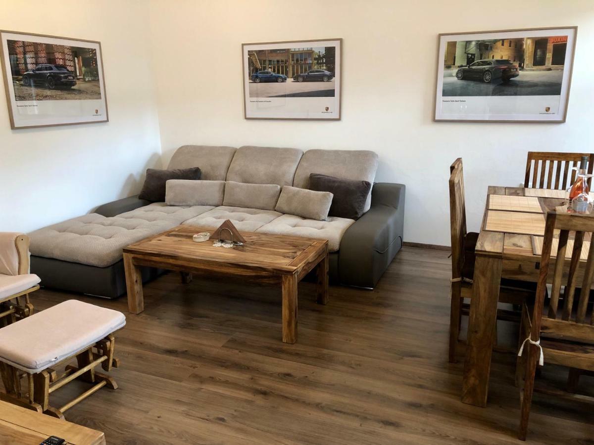 Riesling House Laa Apartment Laa an der Thaya Bagian luar foto